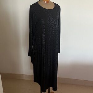 Chic Black Leopard Long Sleeve Dress